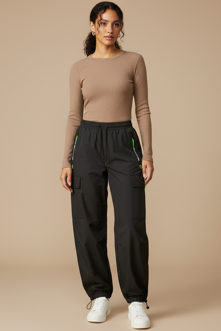 Pantalon Parachute Noir Cargo Ample Femme Multipoches - Polyester