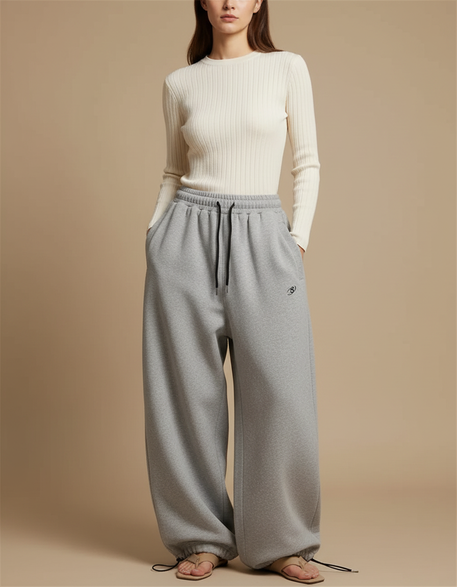 Pantalon Parachute Gris Ample Molleton Brodé Confortable