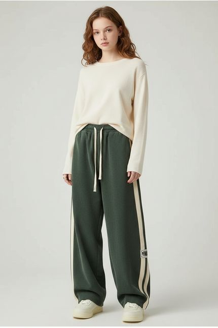 Pantalon Parachute Vert Cordon Large Bandes Crème - Cordé